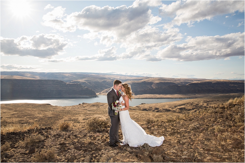 Cave B Winery Wedding Photographer Photo (23)