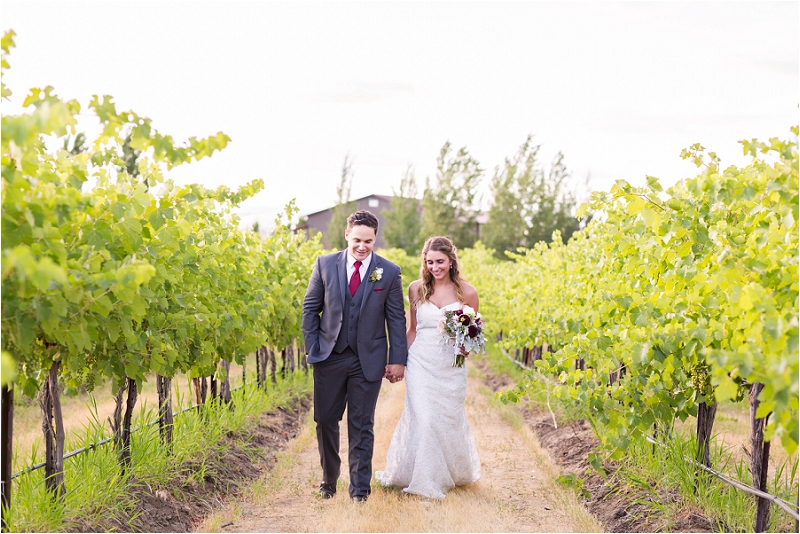 Cave B Winery Wedding Photographer Photo (30)
