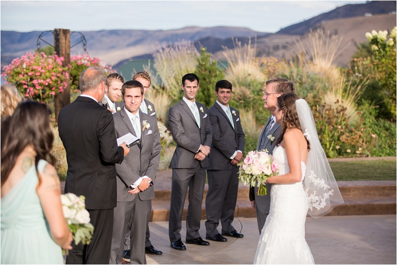Lake Chelan Wedding Photographer Photo (32)
